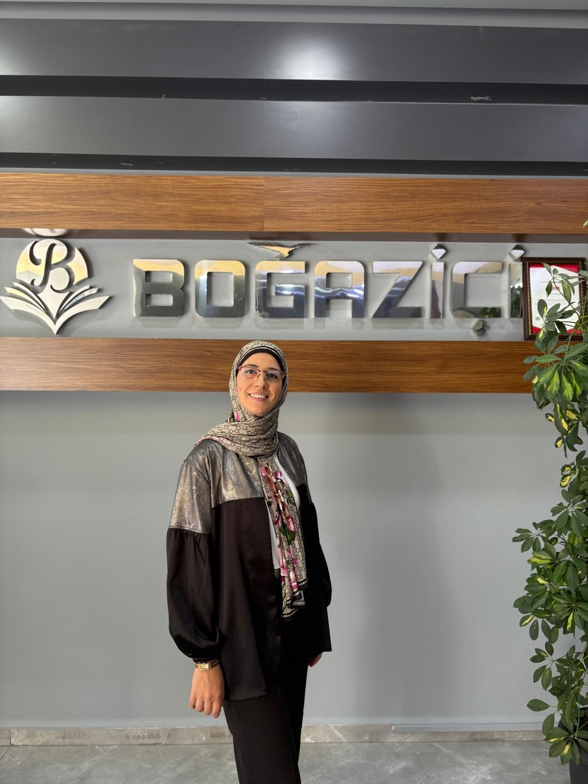 HASNAE ÖZMEN